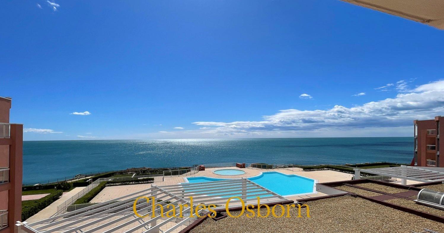 Au Cayenne, Terrasse Et Vue Mer 塞特港 外观 照片